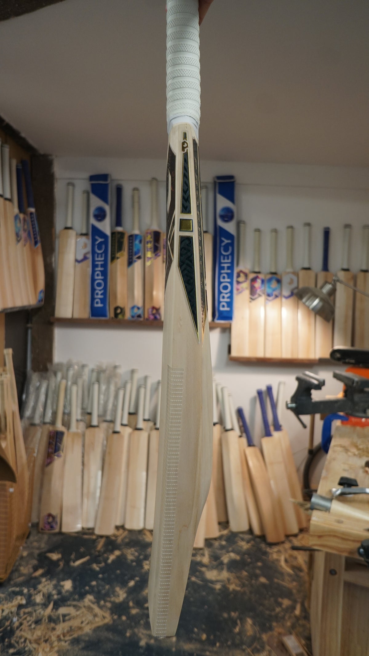 Prophecy Mythic Cricket bat
