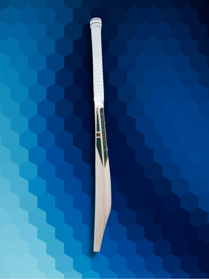 Junior Prophecy Mythic Cricket Bat